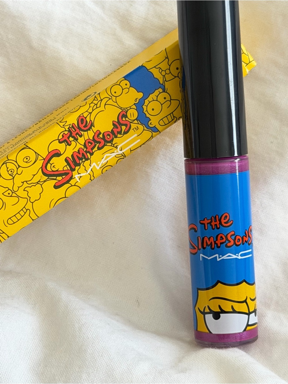 MAC x The Simpsons Lipglass - Bold Fuchsia